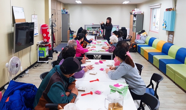 치매안심센터 프로그램 운영 모습