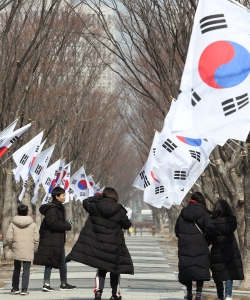 3.1절 준비 한창