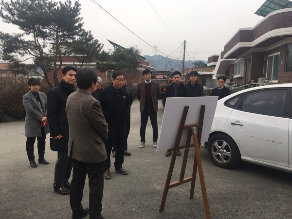 기성동 에너지자립마을 방문한 임진창 부구청장