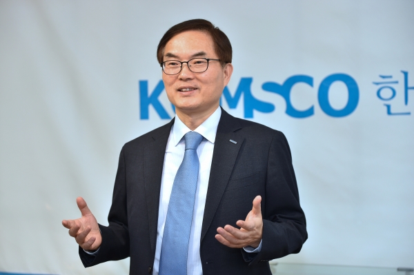 조용만 조폐공사사장