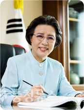 유관순상(김태련)