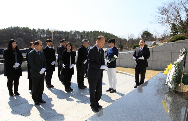 이영숙 여사 1주기 추모식 거행