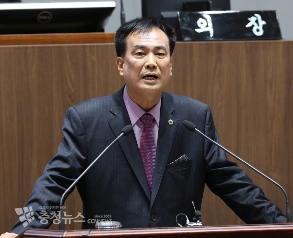 5분 발언하는 방한일 의원