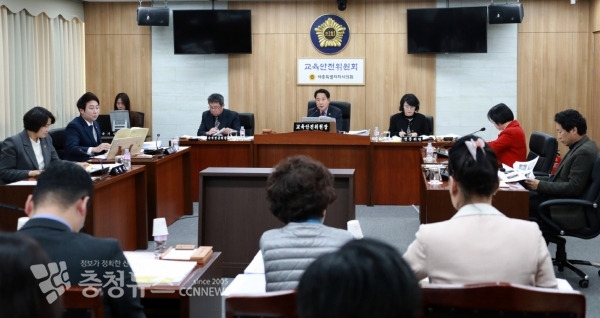 세종시의회 교육안전위 상병헌 위원장, 윤형권 부위원장,박용희,손현옥,임채성 의원