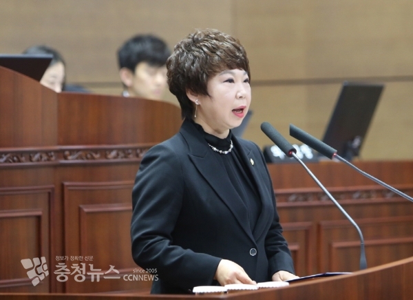 5분 발언하는 김길자 천안시의원 / 충청뉴스 최형순 기자
