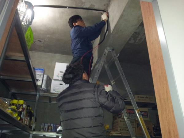 복용승마장운영팀 정림원 전기 시설물 보수 모습