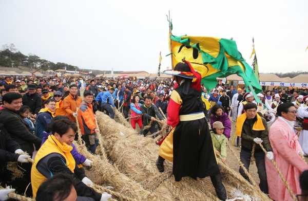 기지시줄다리기(2015년).