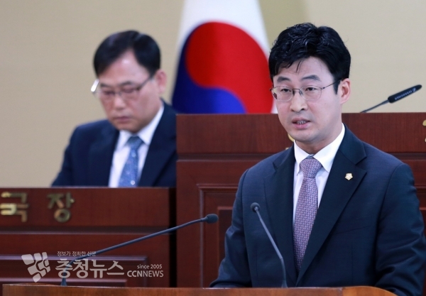 안정근 의원 결의문 낭독 / 충청뉴스 최형순 기자