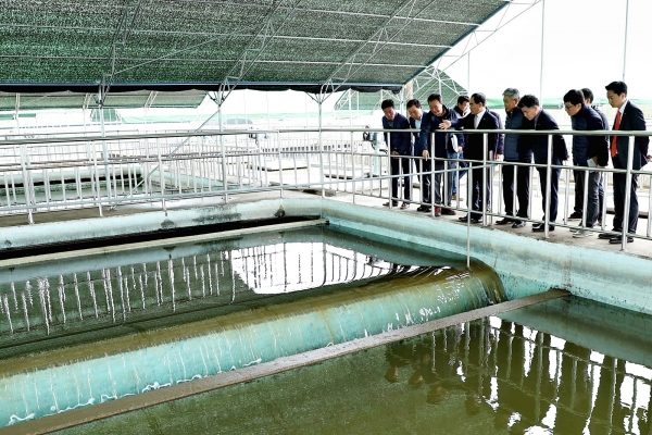 창원들녘 맑은 물 공급사업 현장 여과지 점검.