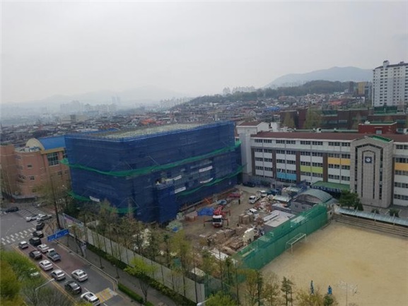 탄방중 다목적강당 증축공사 현장