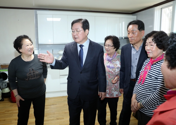 내동 동네마실에 나선 장종태 구청장