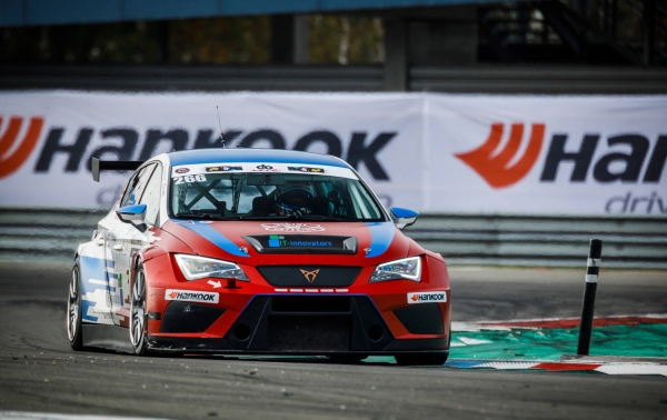 지난 2018 슈퍼카 챌린지 레이싱 모습