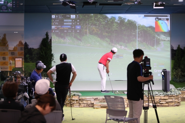 대전 골프존조이마루 전용 경기장에서 ‘2019 KB국민카드 GAOUR 2차 결선대회’를 개최