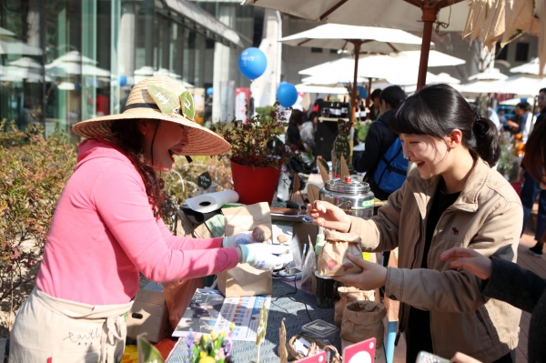 지난 2018년 10월 농부시장 당장 운영 사진