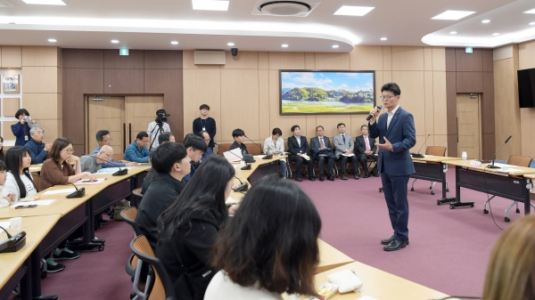 신바람 정책톡톡 교육복지 토론회 개최 모습