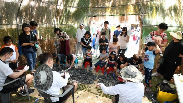 지난해 공주 석장리구석기 축제 모습