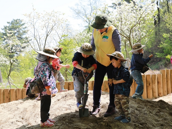 무궁화유아숲체험원 숲데이 행사 모습