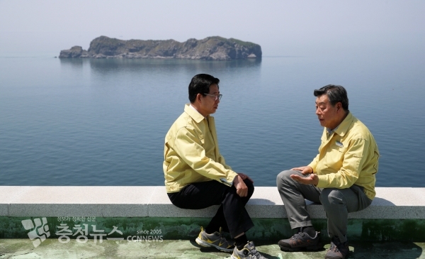 가세로 태안군수&양승조 충남지사 격렬비열도 방문