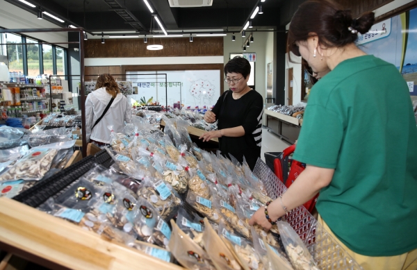 ‘태안 로컬푸드 직매장’ 모습.