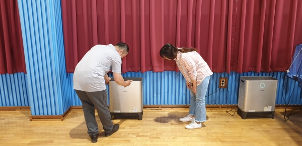 민원대기실 비롯한 공공건물 245개소에 공기청정기 보급