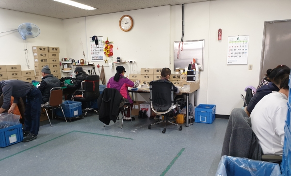 천안지역자활센터에서 자활근로사업에 참여하고 있는 모습