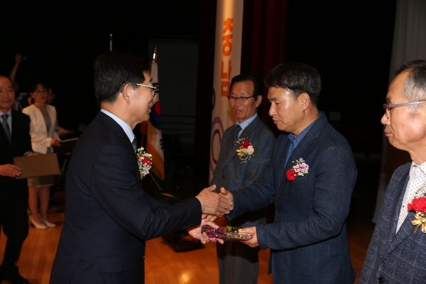 식품안전 우수기관 표창 모습