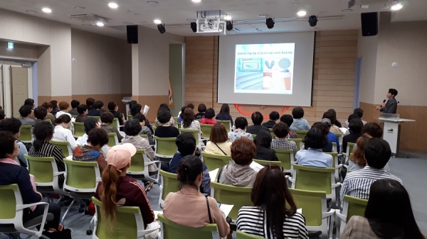 노인 및 장애인 안전망 구축 위한 건강길잡이 교육실시