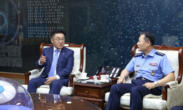 최홍묵 계룡시장 계룡대 방문해 상생발전 방안 논의