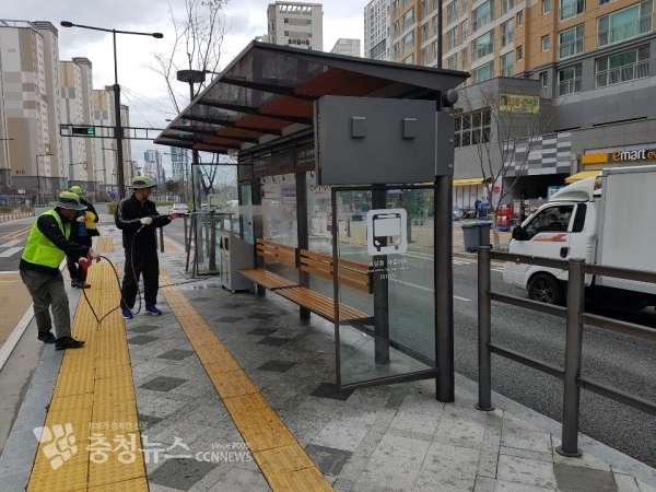 물청소 장면 / 충청뉴스 최형순 기자