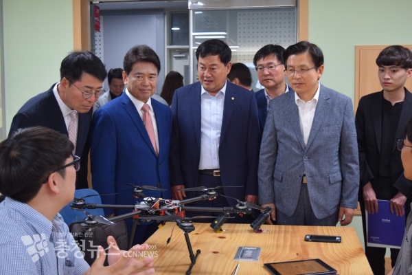 황교안 대표, 충남대 방문 모습