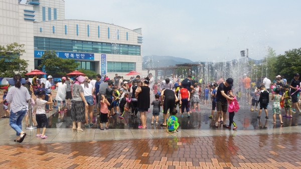 일봉산 음악분수대 전경