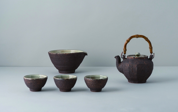 황명식 作, 차기, 점토.