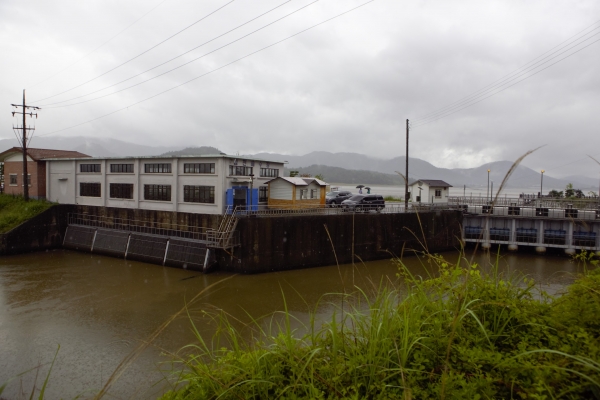 장마가 시작된 26일 오전 전라남도 강진 임천배수장