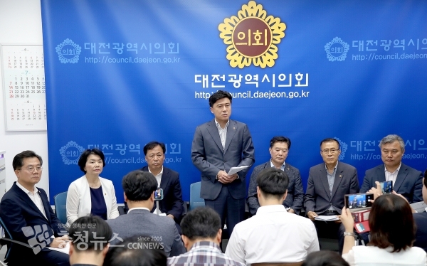 이광복 박혜련 문성원 김종천