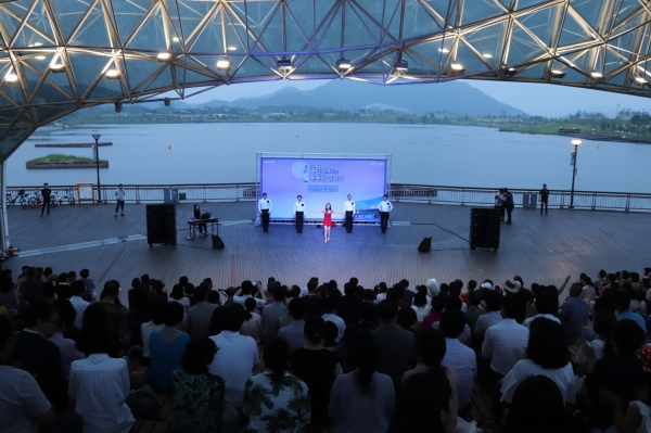 지난 3일 세종호수공원 수상무대섬, 이제우린 함께하는 ‘뻔뻔한클래식’ 진행 모습