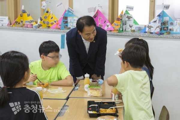 세종시의회 상병헌 교육안전위원장, 학비노조 파업 ‘급식 중단’실태 파악 위해 보람초 방문