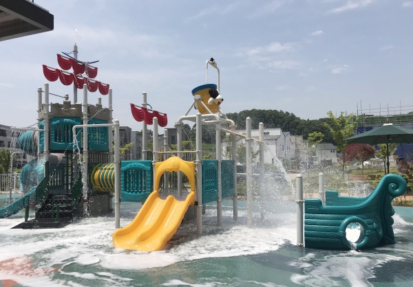 신불당 아름드리공원 물놀이시설