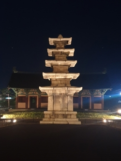 정림사지 오층석탑 야경
