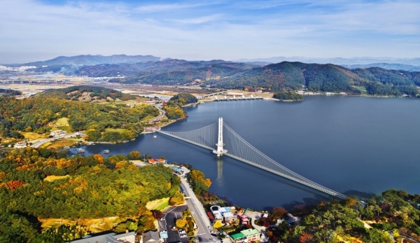 예당호 출렁다리