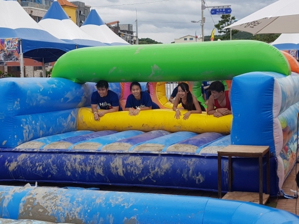 보령머드축제 머드체험장 모습