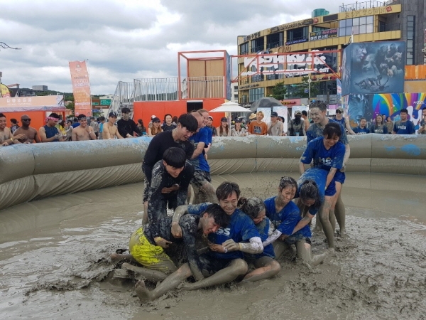 보령머드축제 머드체험장 모습
