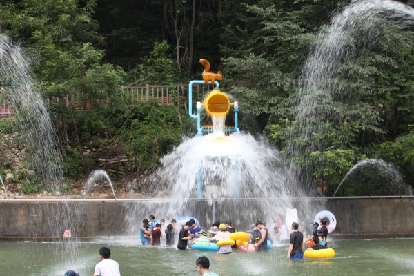 금산산림문화타운-물놀이