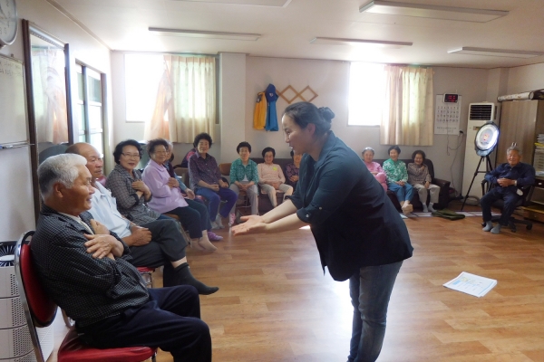 서산시 보건소가 운영 중인 웰다잉(well-dying) 프로그램 운영 모습