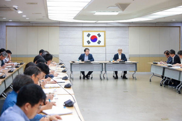 8월 확대간부회의