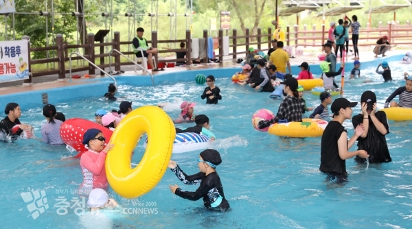 두계천 생태하천공원 물놀이장