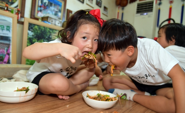 지난 2018열무축제 모습