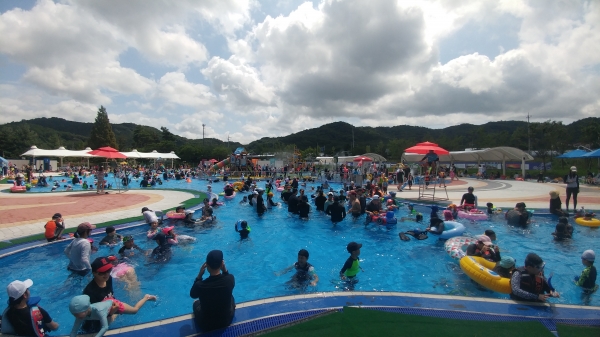 신정호물놀이장 모습