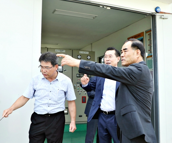 김인식 사장은 경북 청도 유등배수장에 방문하고 폭염과 집중호우 등에 대비한 안전대책과 현장대응력 강화를 강조했다