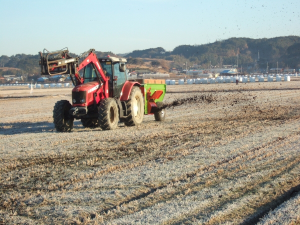 경축 순환농법으로 ‘저탄소농축산물 인증’ 취득