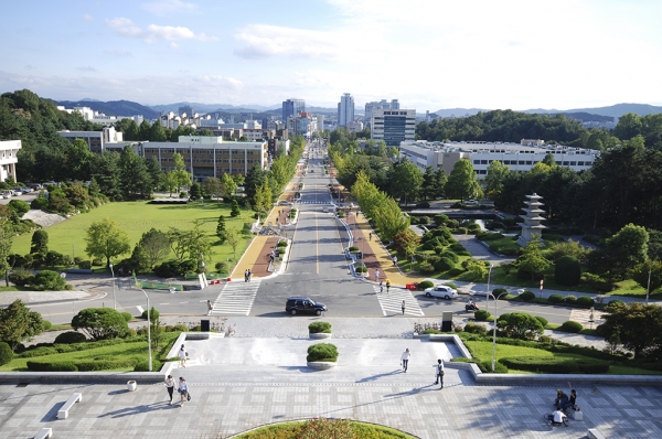 충남대학교 전경